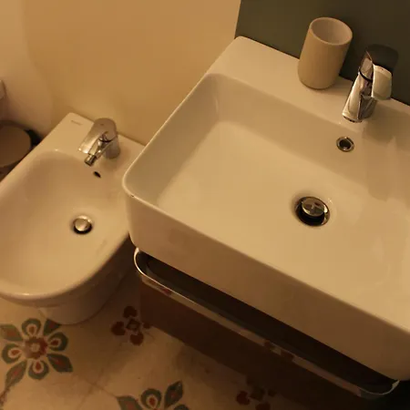 Alimena Retro B&B 코센차