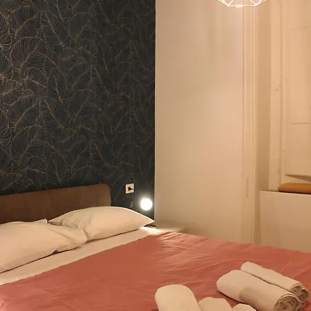 Alimena Retro Bed & Breakfast 4*
