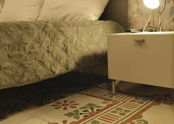 ベッド・アンド・ブレックファスト Alimena Retro