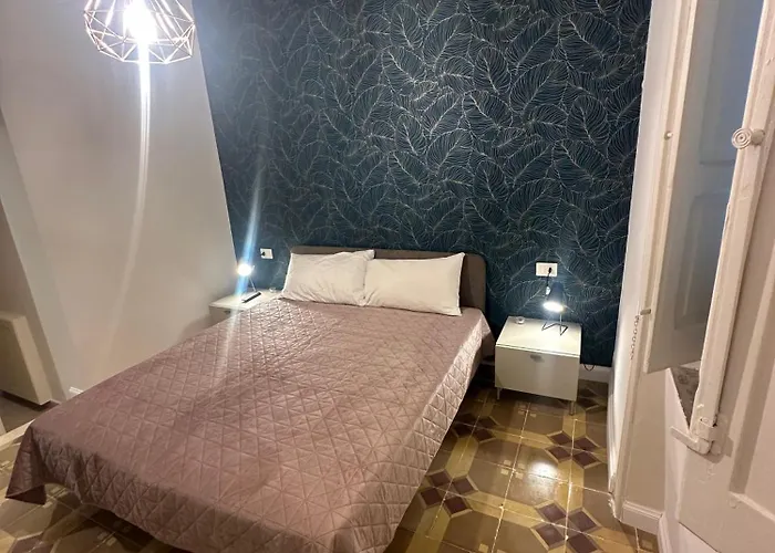 ベッド・アンド・ブレックファスト Alimena Retro コゼンツァ